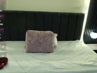 Moriahstorm  live sex cam