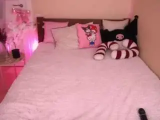 Onlypenny  live sex cam