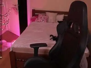 Onlypenny  live sex cam