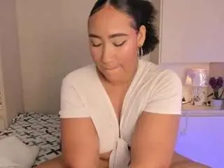 Taarawilson  live sex cam