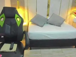 Gisela27  live sex cam