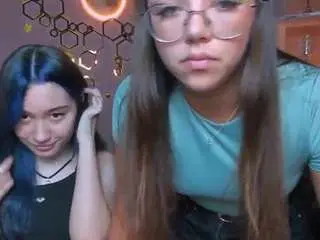 Kiki-swan  live sex cam