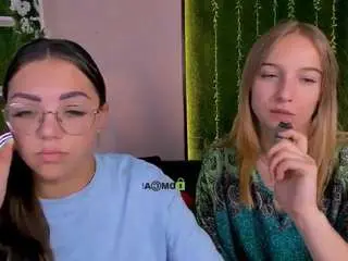 Kiki-swan  live sex cam