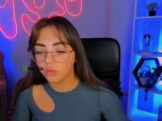 Kiki-swan  live sex cam