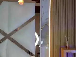 Mia-ts  live sex cam