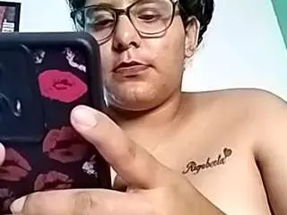 Danielleevans  live sex cam