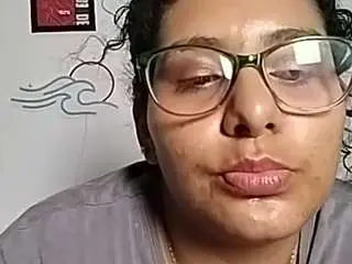 Danielleevans  live sex cam