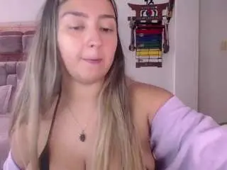 Melaanyluckk  live sex cam
