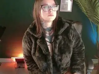 Saratrita  live sex cam