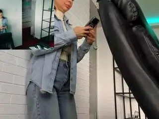 Bbyanna  live sex cam