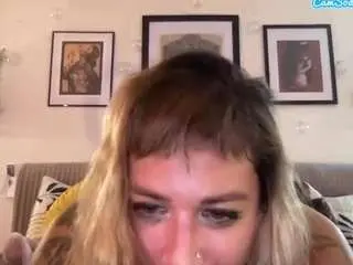 Courtneysteele  live sex cam
