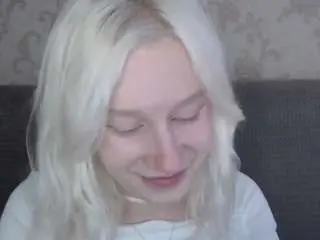 Enigmadesert  live sex cam