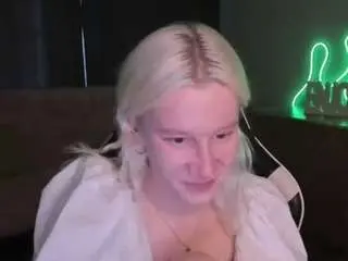 Enigmadesert  live sex cam