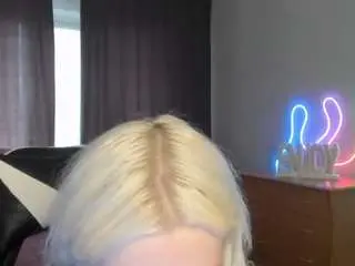 Enigmadesert  live sex cam