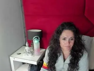 Hanny-milf  live sex cam