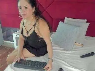 Hanny-milf  live sex cam