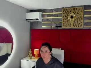 Hanny-milf  live sex cam