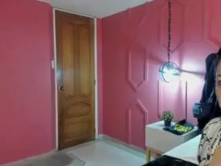 Hanny-milf  live sex cam