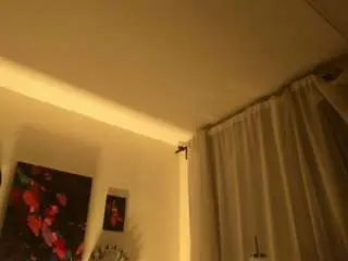 Litasella  live sex cam