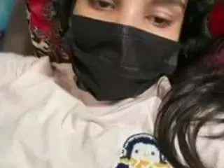 Lovelychauhan32883  live sex cam