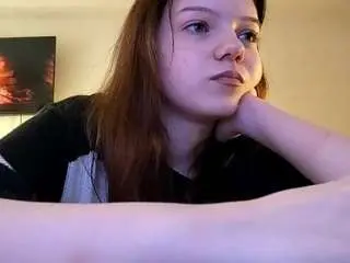 Mercedezdonelan  live sex cam