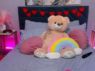 Curvy-dynamite  live sex cam