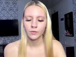 Medaschur  live sex cam