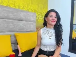 Samanthaortiz69  live sex cam
