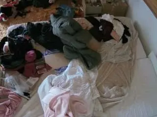 Voyeurcam-julmodels-whitebed-3  live sex cam