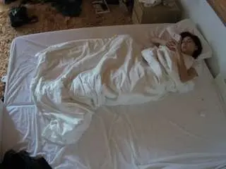 Voyeurcam-julmodels-whitebed-3  live sex cam