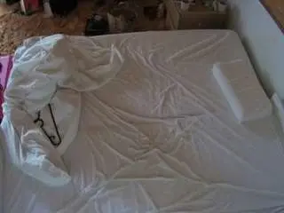 Voyeurcam-julmodels-whitebed-3  live sex cam