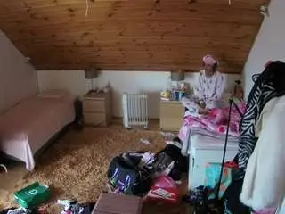 Voyeurcam-julmodels-whitebed-3  live sex cam