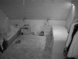 Voyeurcam-julmodels-whitebed-3  live sex cam