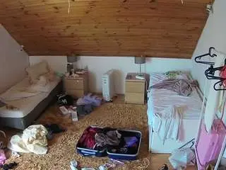 Voyeurcam-julmodels-whitebed-3  live sex cam