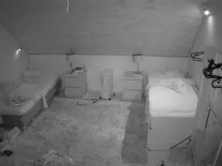 Voyeurcam-julmodels-whitebed-3  live sex cam