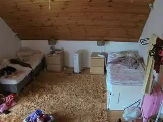 Voyeurcam-julmodels-whitebed-3  live sex cam