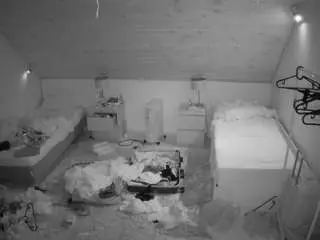 Voyeurcam-julmodels-whitebed-3  live sex cam