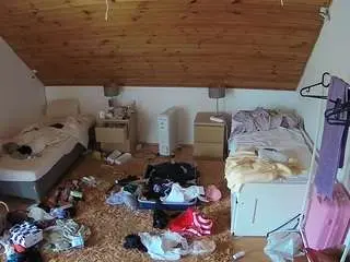 Voyeurcam-julmodels-whitebed-3  live sex cam