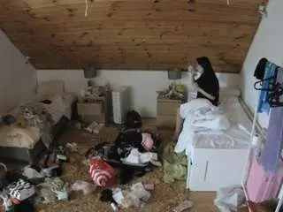 Voyeurcam-julmodels-whitebed-3  live sex cam