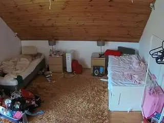 Voyeurcam-julmodels-whitebed-3  live sex cam