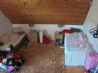 Voyeurcam-julmodels-whitebed-3  live sex cam