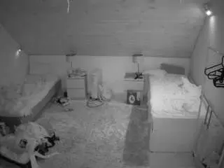 Voyeurcam-julmodels-whitebed-3  live sex cam