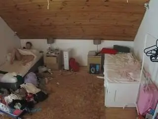 Voyeurcam-julmodels-whitebed-3  live sex cam