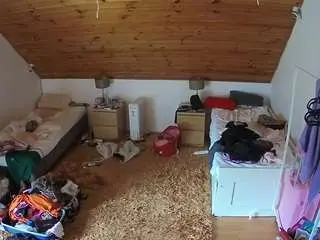 Voyeurcam-julmodels-whitebed-3  live sex cam