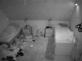 Voyeurcam-julmodels-whitebed-3  live sex cam