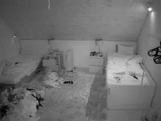 Voyeurcam-julmodels-whitebed-3  live sex cam