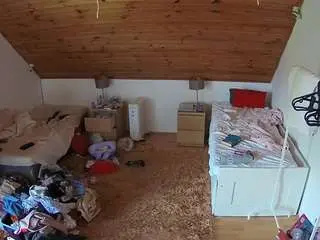 Voyeurcam-julmodels-whitebed-3  live sex cam
