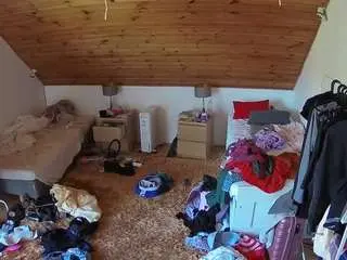 Voyeurcam-julmodels-whitebed-3  live sex cam