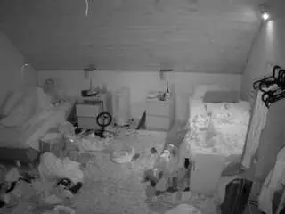 Voyeurcam-julmodels-whitebed-3  live sex cam