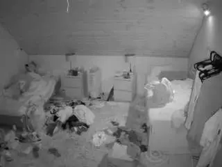 Voyeurcam-julmodels-whitebed-3  live sex cam